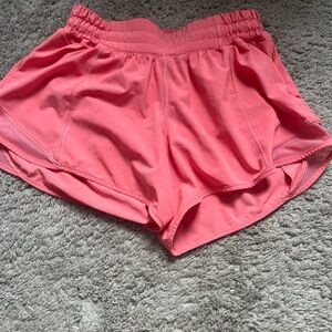 Lululemon hotty hots